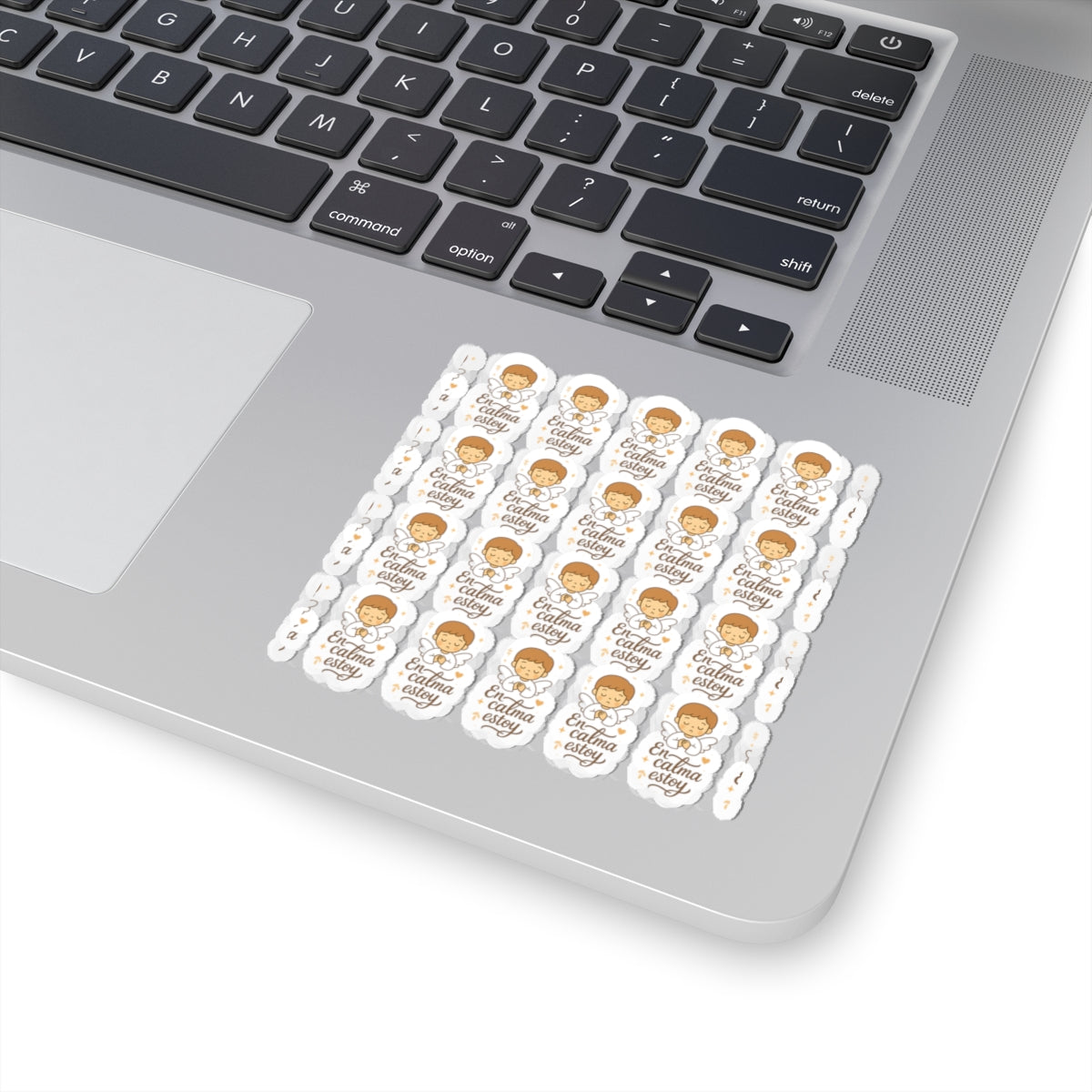 En calma estoy ,Spanish Christian Stickers – Kawaii Angels with Faith Phrases for Journaling, Encouragement & Daily Peace. Because sometimes, your faith just needs a visual reminder in your own language.